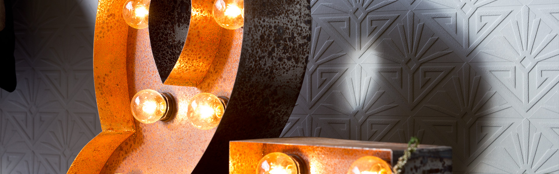 Обои под покраску Anaglypta Luxury Deco Paradiso RD576 фото в интерьере Обои под покраску Anaglypta Luxury Deco Paradiso RD576 фото в интерьере